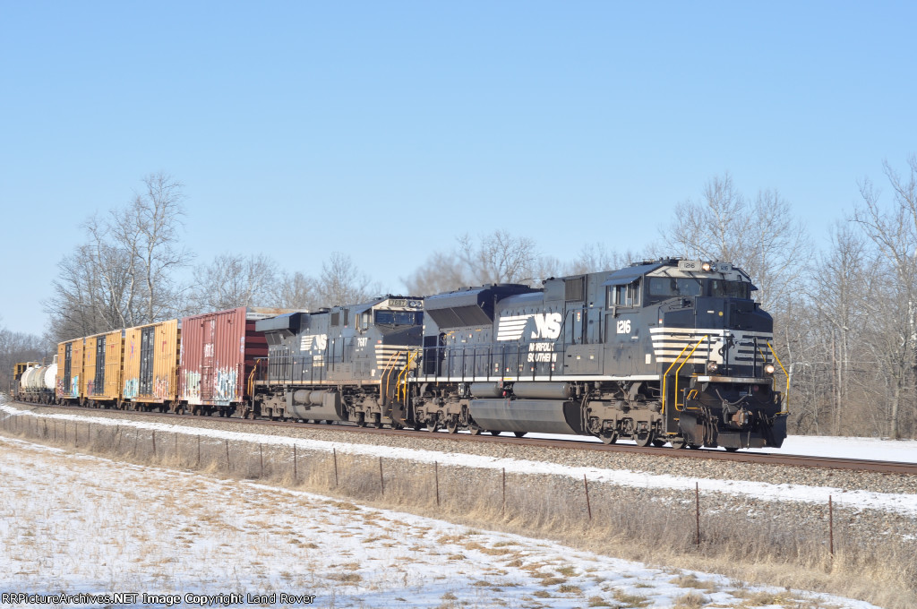 NS 1216 East